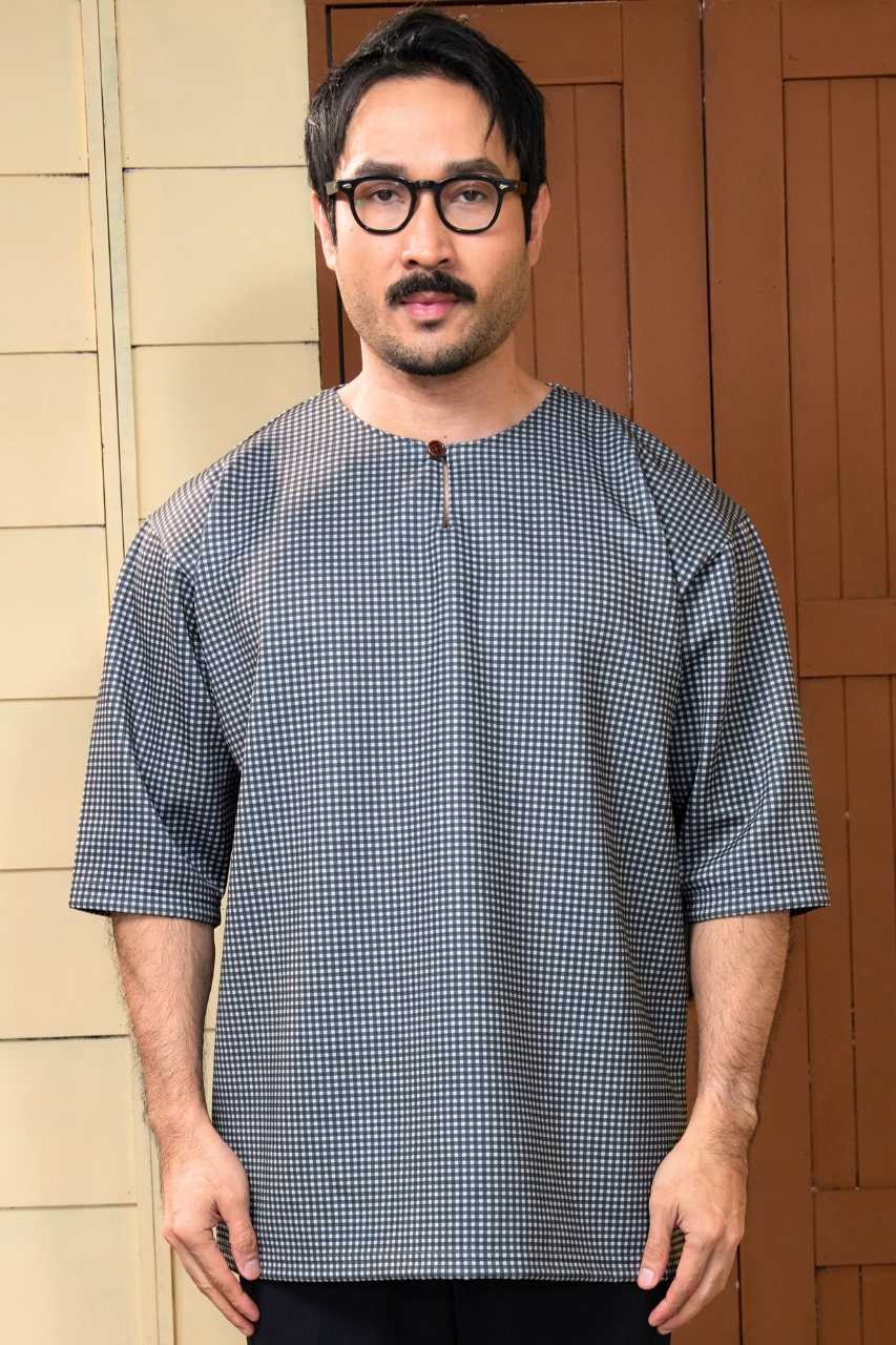 Kurta Lekir in Luxe Black