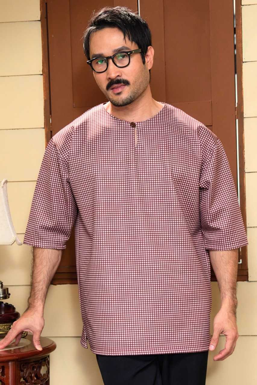 Kurta Lekir in Red Burgundy - Image 2